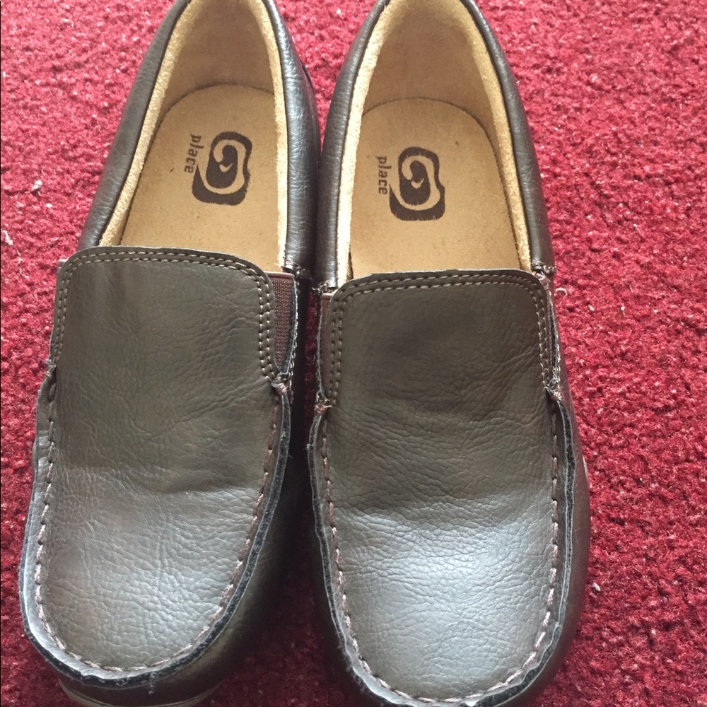 Dress shoes